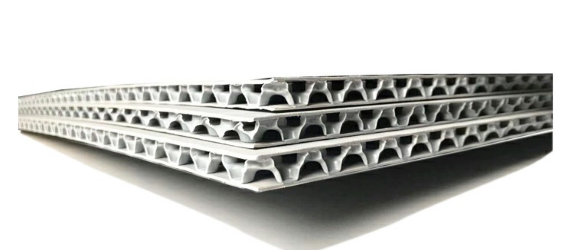 Ультрастак -складское решение - Interlocking Design экономит 65% пространства