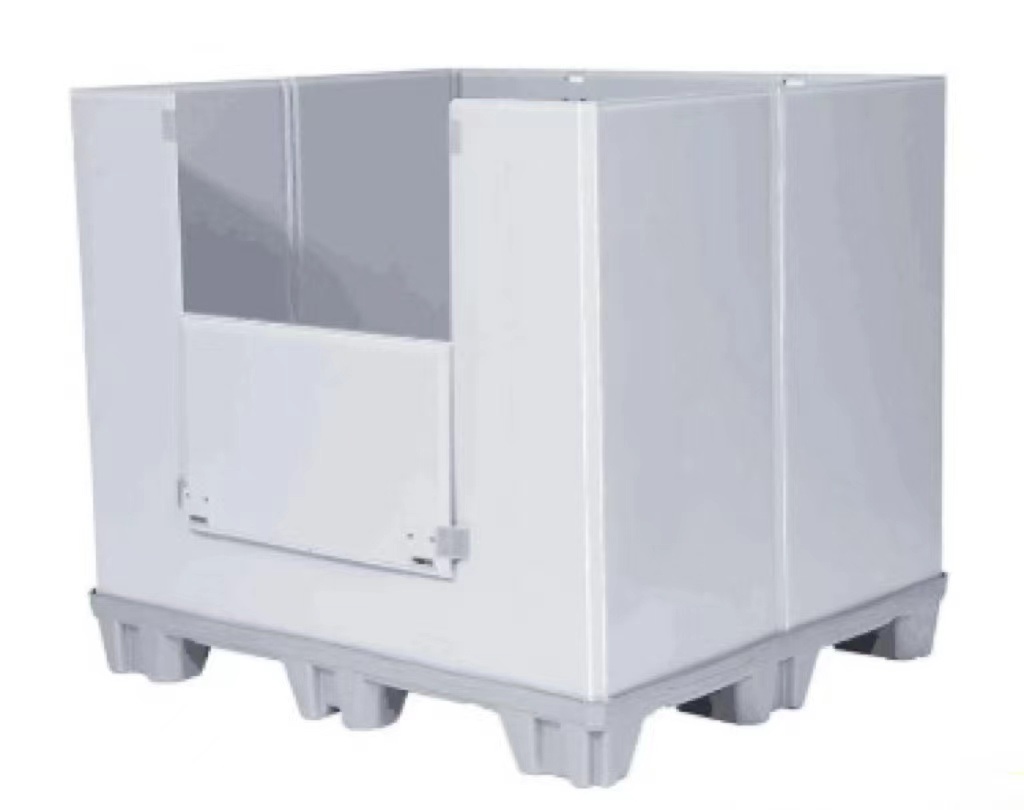 серый пластиковый поддон