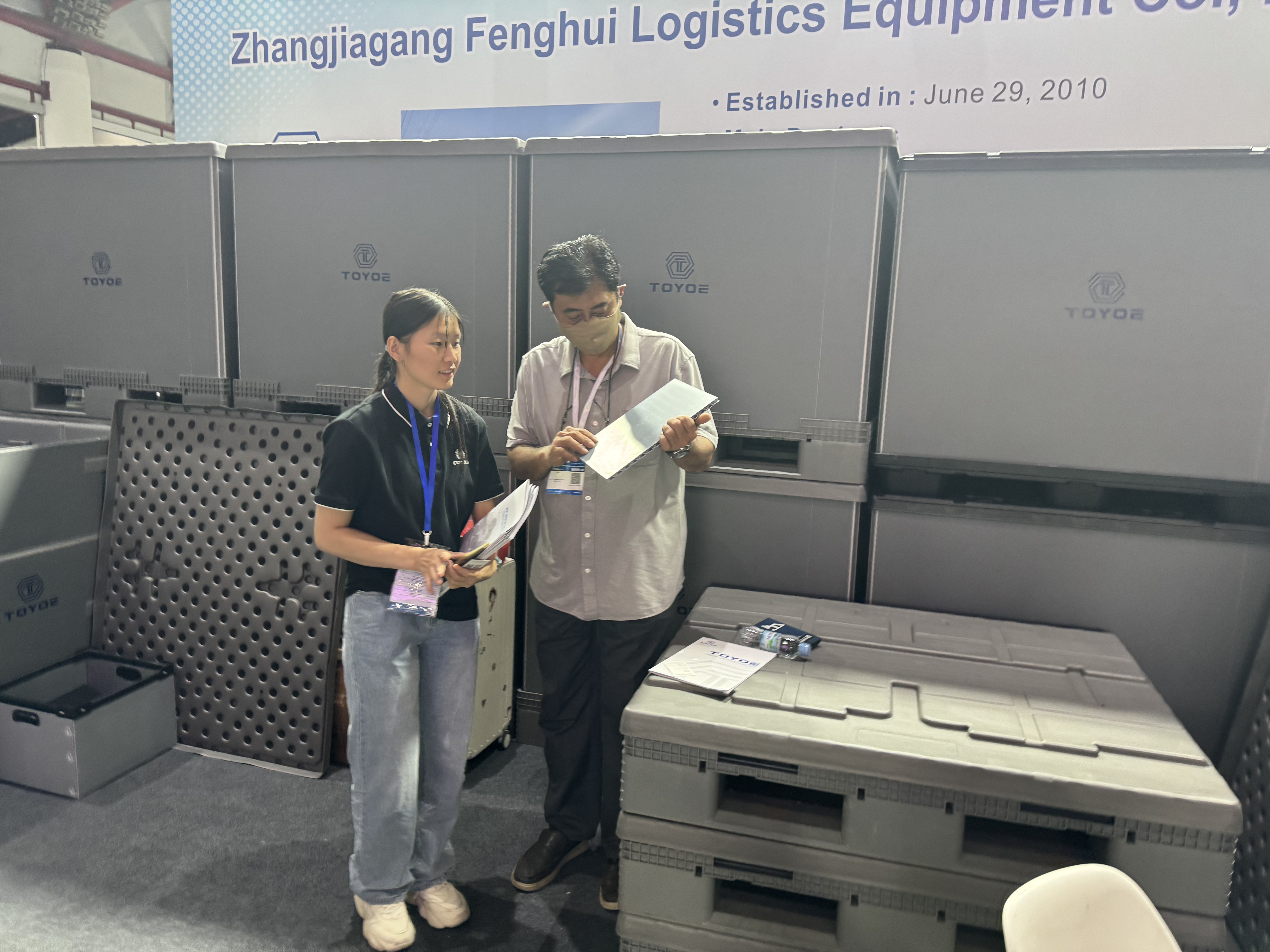 FCACCE4AAC32F94044F414482387BBB